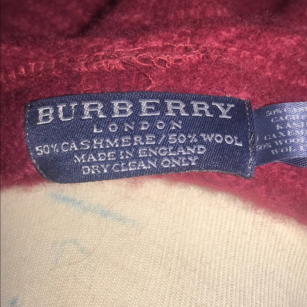 Burberry London poncho. - Picture 5 of 5